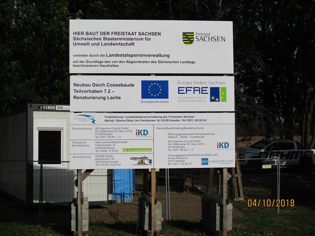 Bauschild mit EFRE-Logo